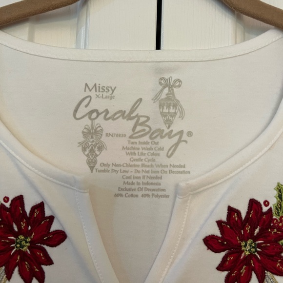 Coral Bay White Top with Red Pointsetta & Holly Floral Embroidery Size XL (NWT) - Picture 3 of 7